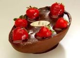 Meio Ovo de Chocolate Com Recheio de Morango